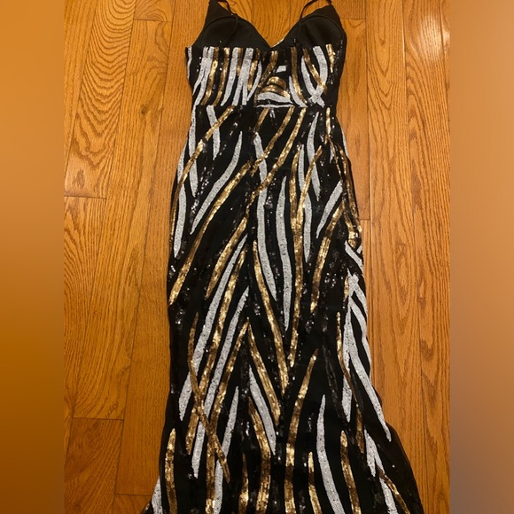 Sequin dress mid length - Picture 8 of 9